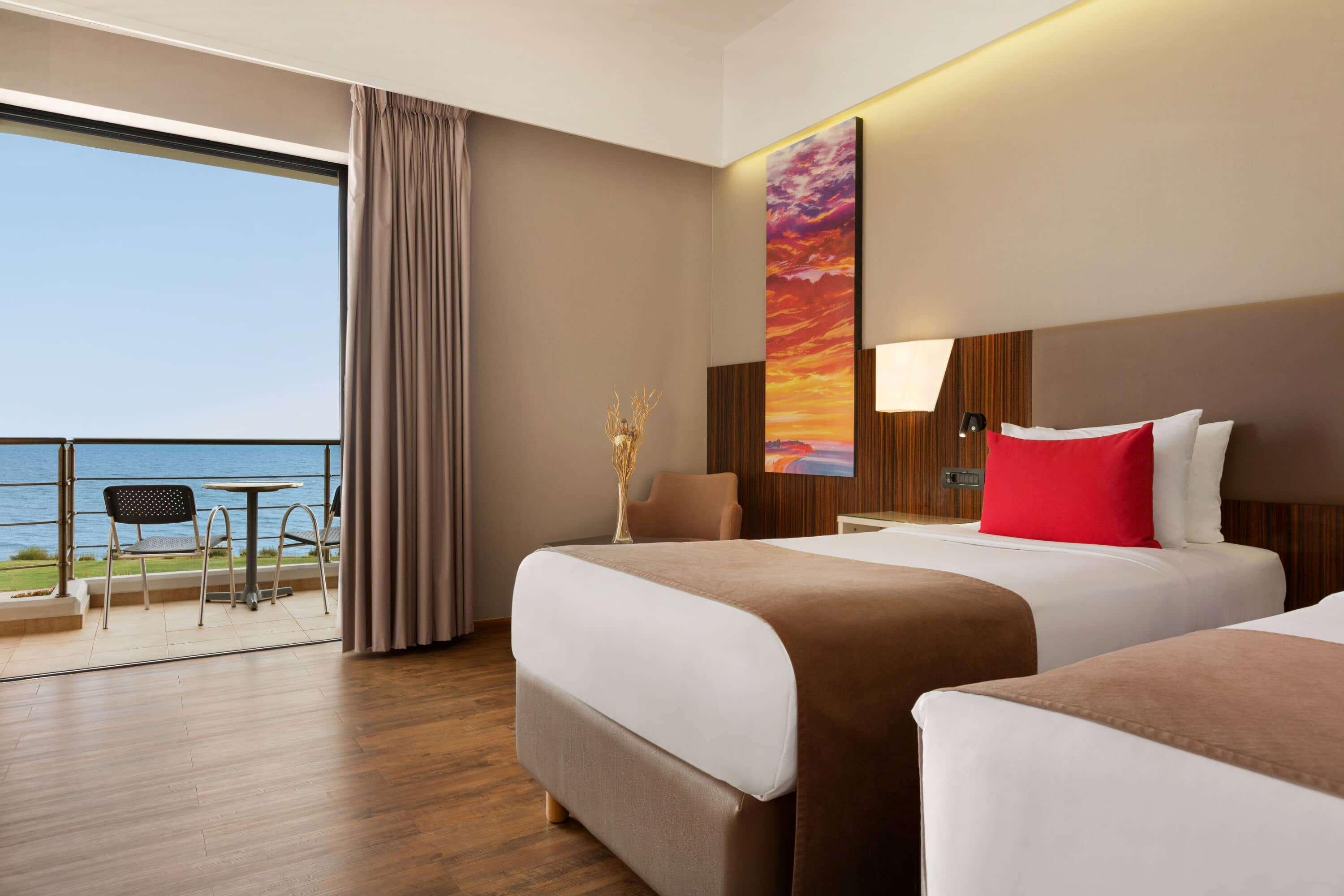 Ramada Plaza By Wyndham Thraki Hotel Alexandroupoli Exterior photo A room at Hilton Garden Inn, Antalya, Turkey
