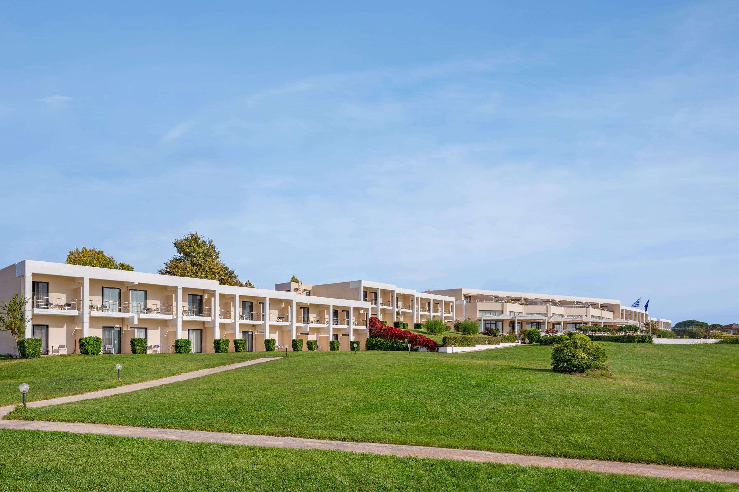 Ramada Plaza By Wyndham Thraki Hotel Alexandroupoli Exterior photo The complex