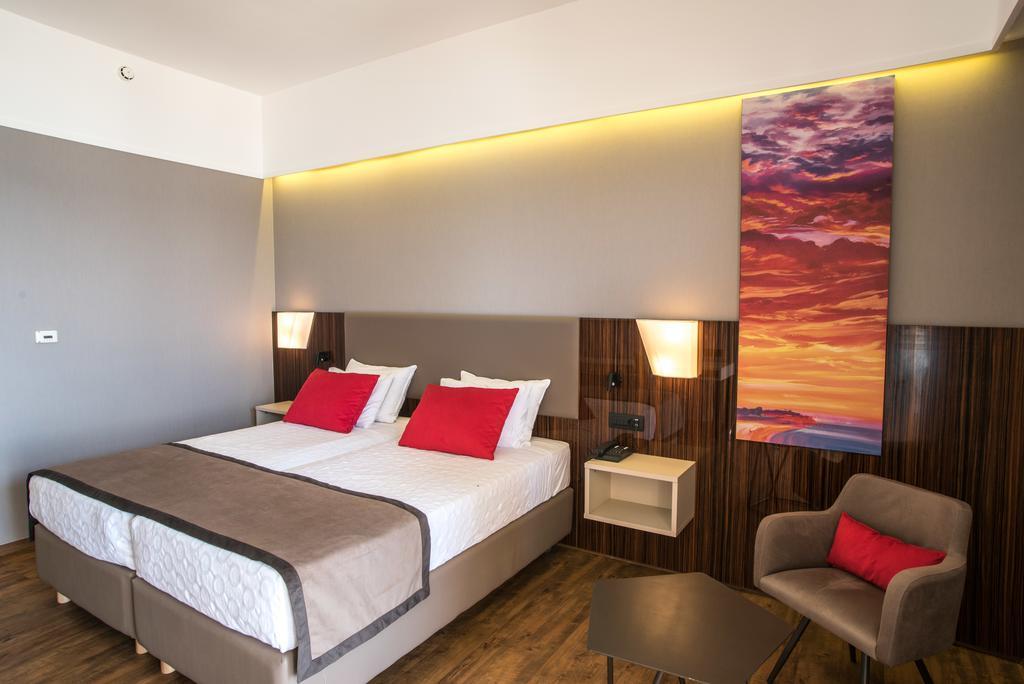 Ramada Plaza By Wyndham Thraki Hotel Alexandroupoli Exterior photo