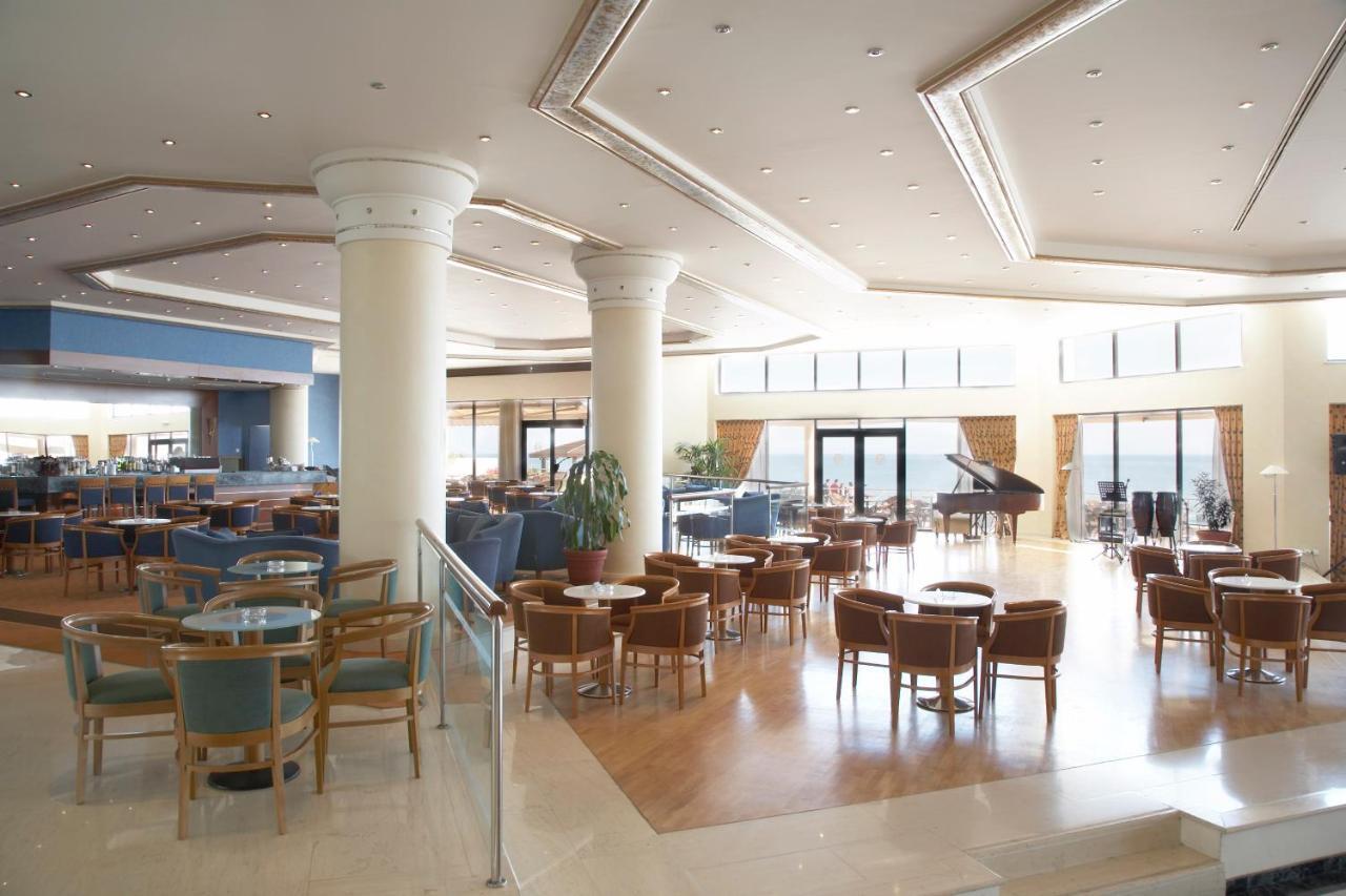 Ramada Plaza By Wyndham Thraki Hotel Alexandroupoli Exterior photo The lobby of the hotel