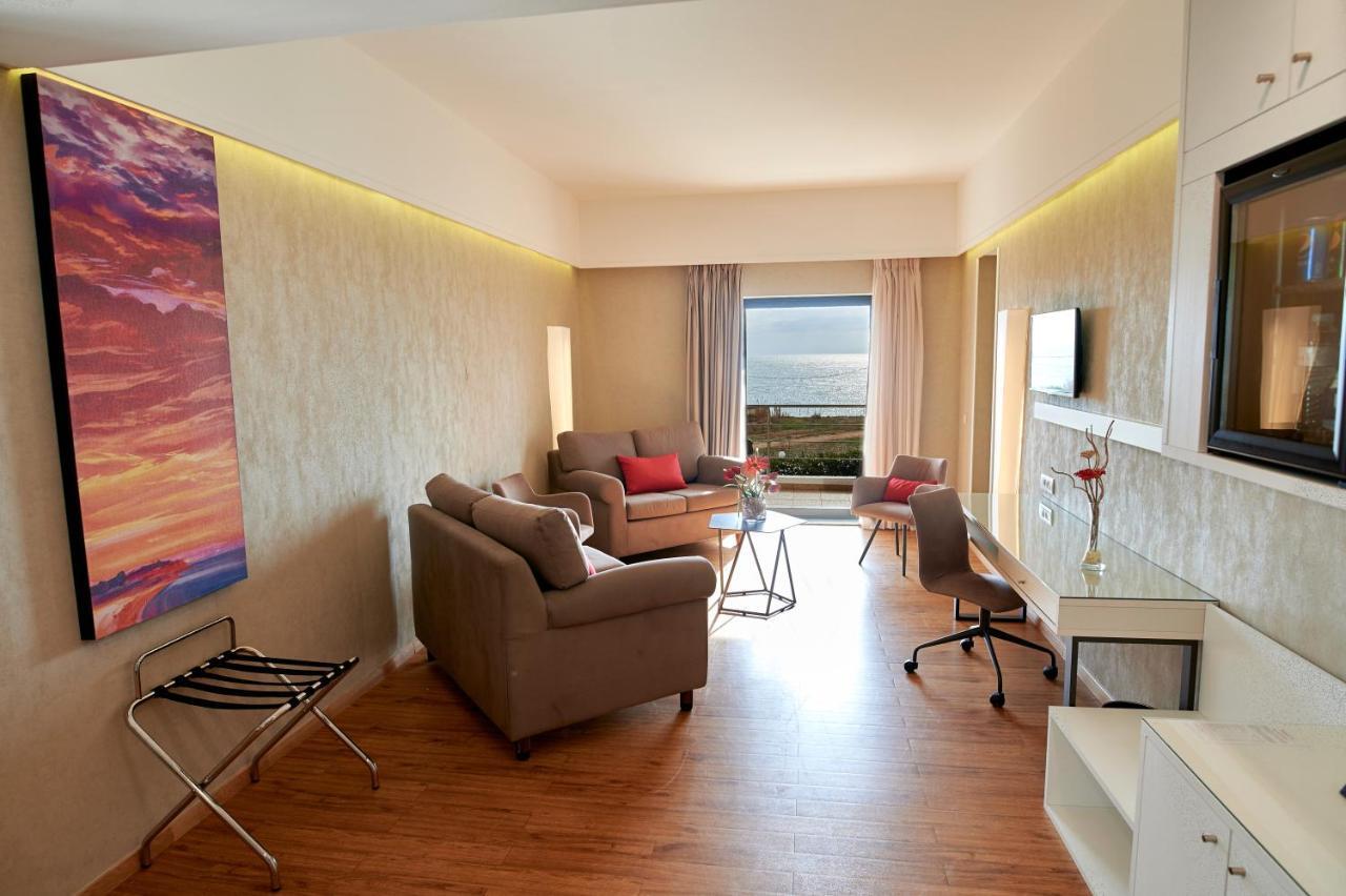 Ramada Plaza By Wyndham Thraki Hotel Alexandroupoli Exterior photo Suite
